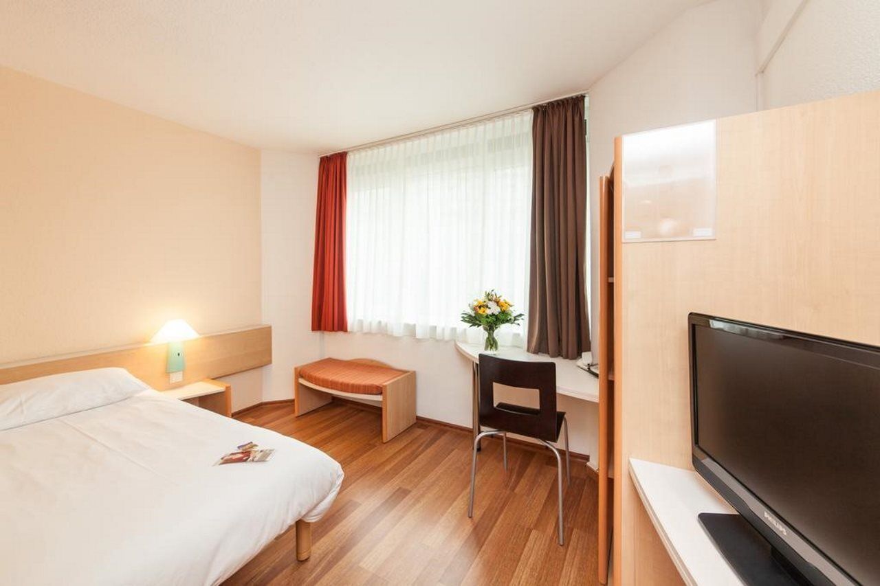 Select Hotel Wiesbaden City Luaran gambar